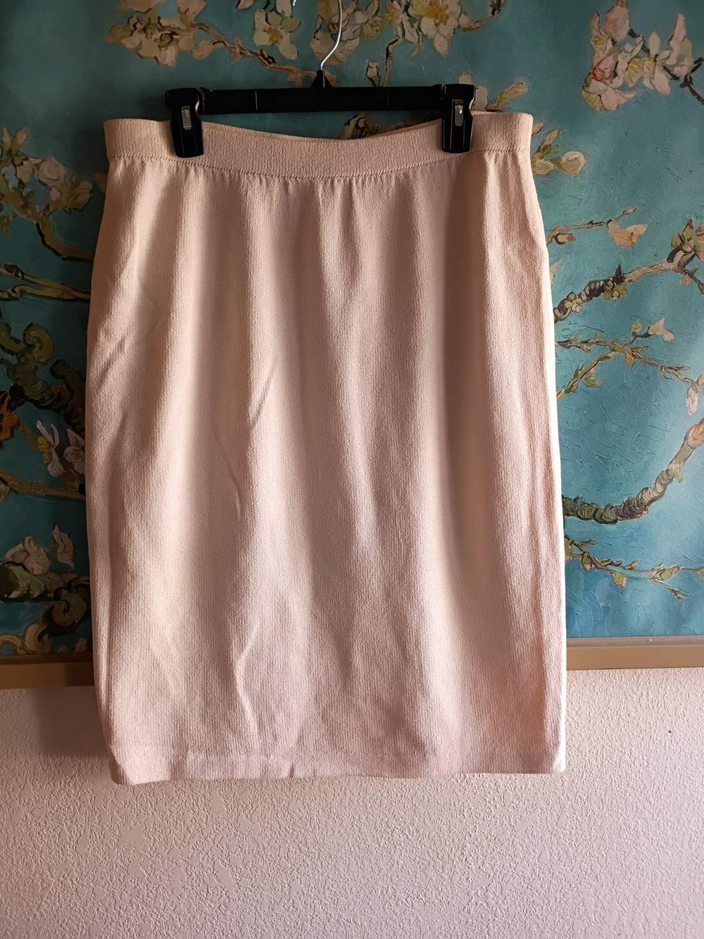 Classic Women's Cream Knit Pencil Skirt